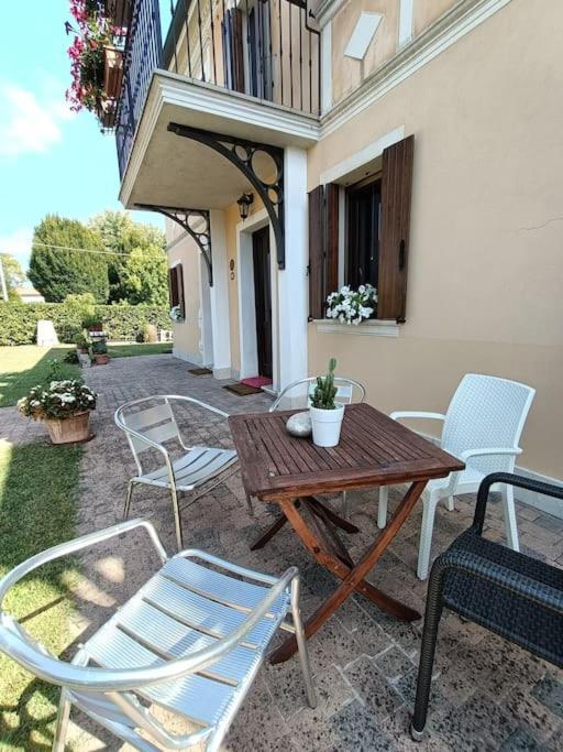 B&B We Care Appartamento Lendinara Εξωτερικό φωτογραφία