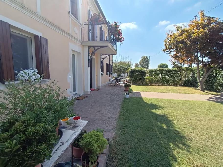 B&B We Care Appartamento Lendinara Εξωτερικό φωτογραφία
